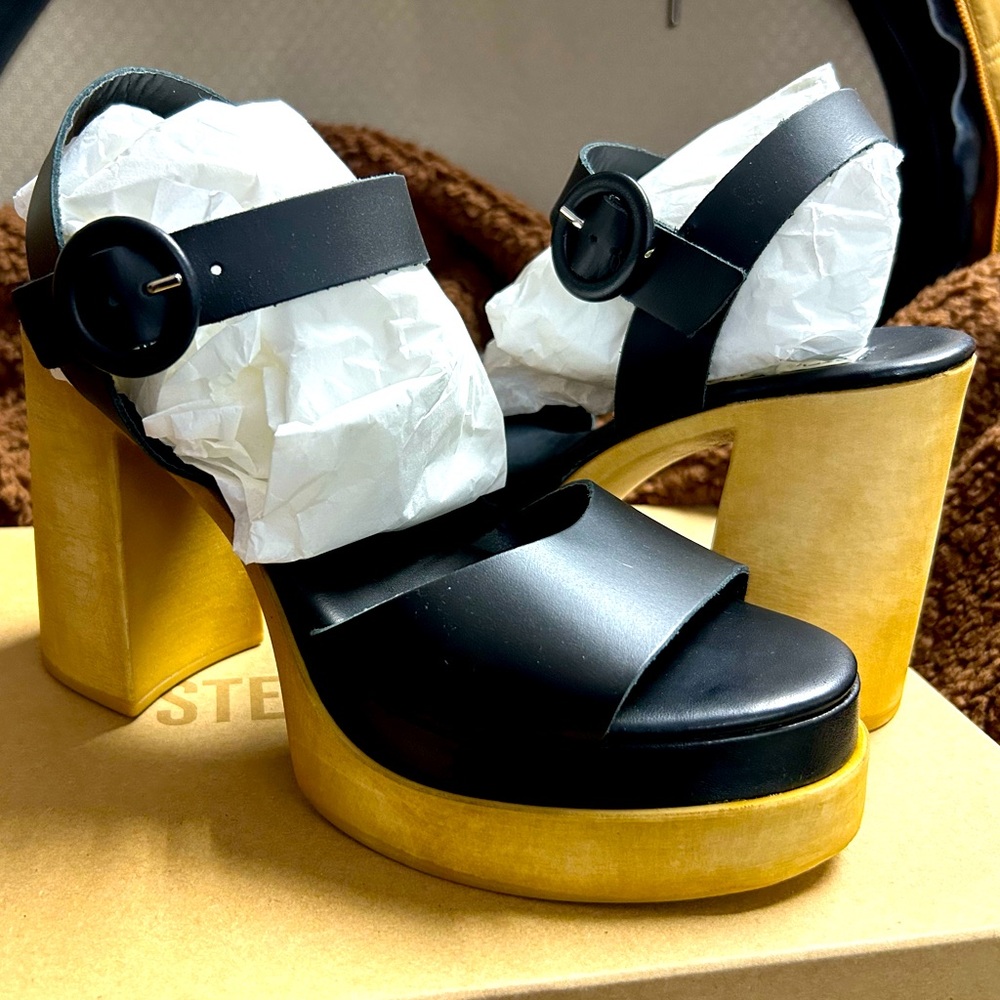 Steve Madden Ruth black leather 7